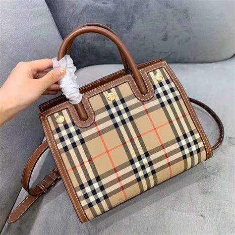 túi xách burberry nữ.